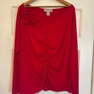 Vibrant red top with flower detail. XL By Simonton Says